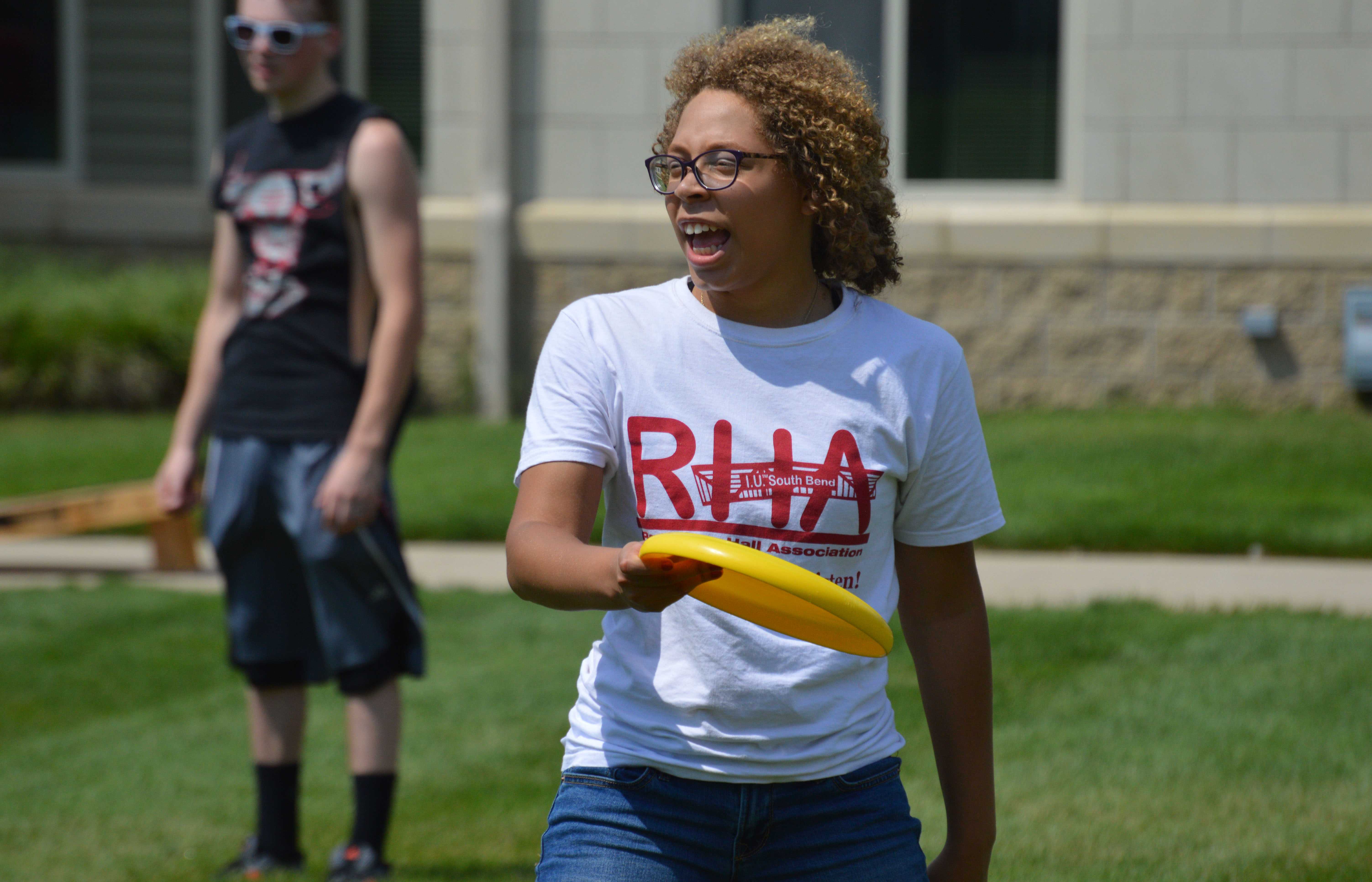 FreshmanMoveIn28